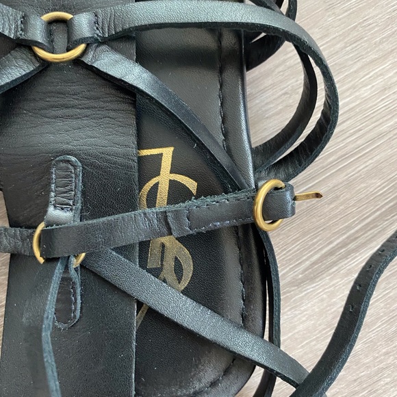Yves Saint Laurent black strappy sandal size 37.5 - Picture 10 of 15